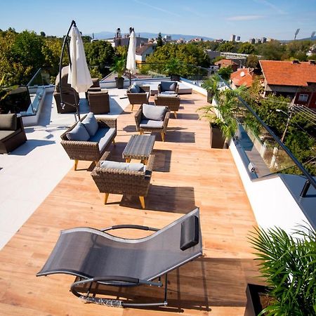 Apel Luxury Apartment Ni Екстериор снимка