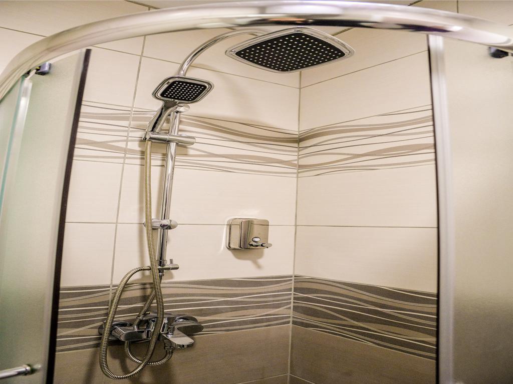 Apel Luxury Apartment Ni Екстериор снимка