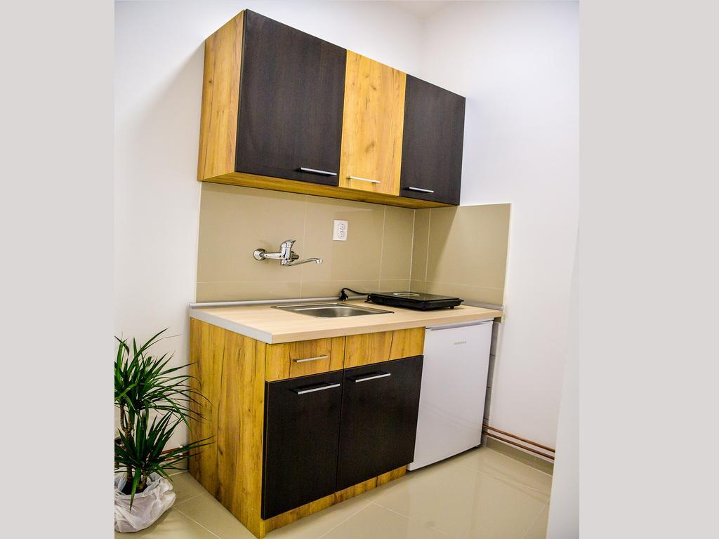 Apel Luxury Apartment Ni Екстериор снимка