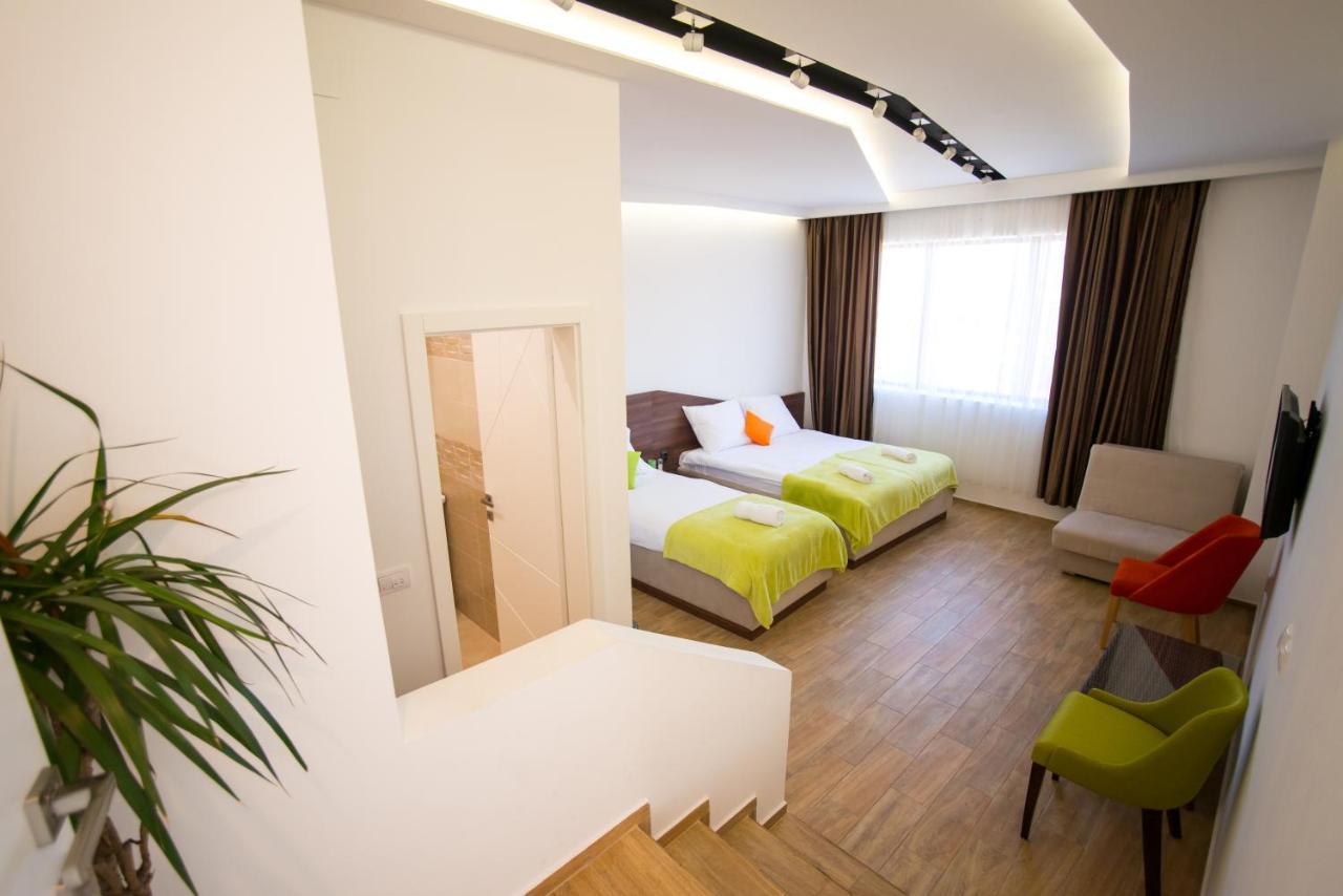 Apel Luxury Apartment Ni Екстериор снимка