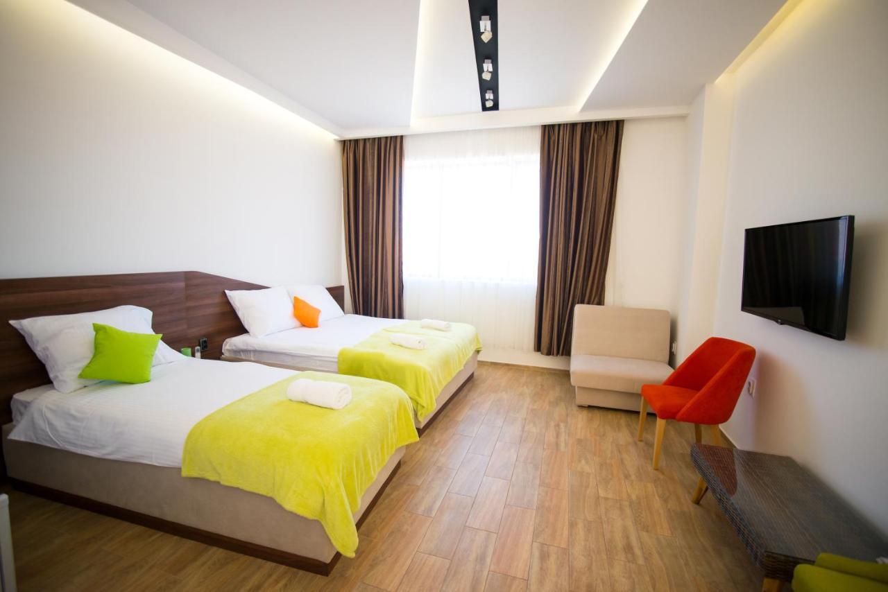 Apel Luxury Apartment Ni Екстериор снимка