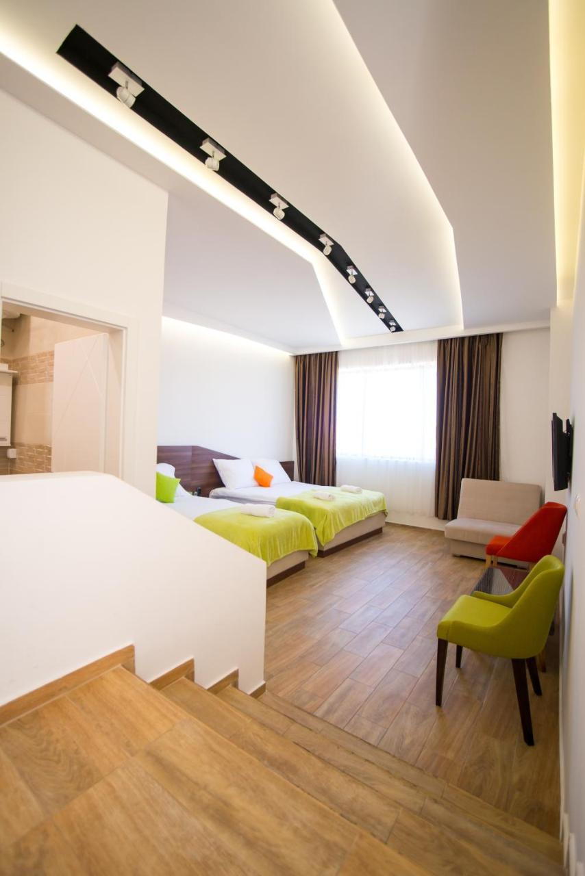 Apel Luxury Apartment Ni Екстериор снимка