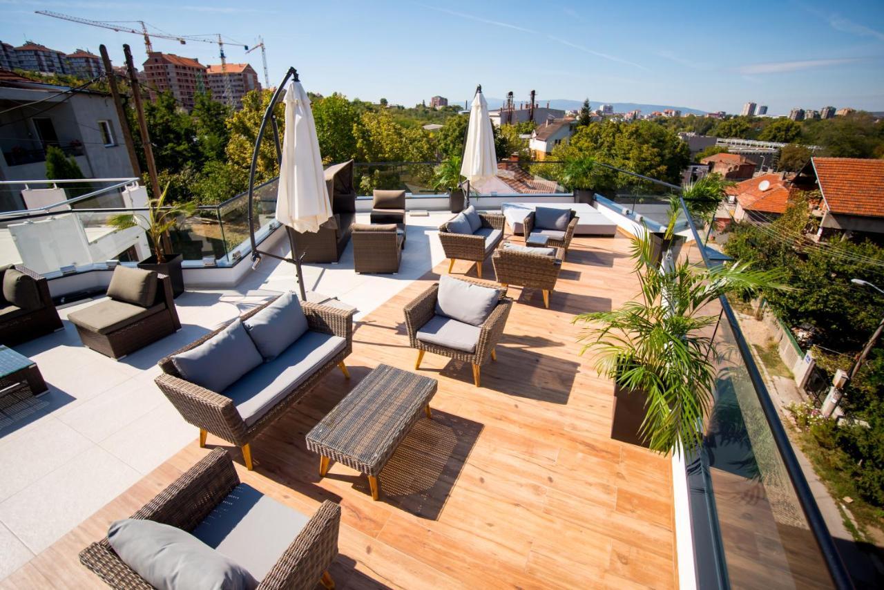 Apel Luxury Apartment Ni Екстериор снимка